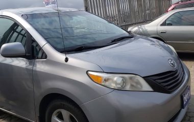 Toyota RAV4 2011 Silver Metallic